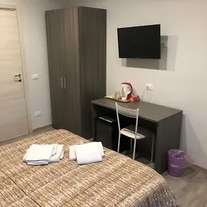 14 Bed & Breakfast